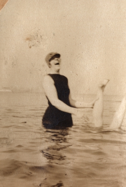 Scaled image s01142b.jpg 