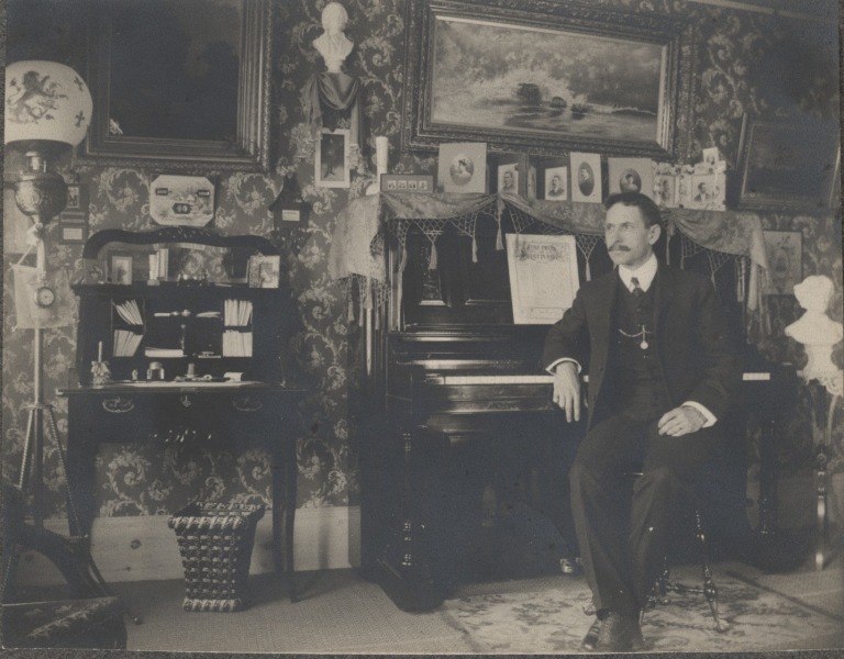 Scaled image s00205.jpg 